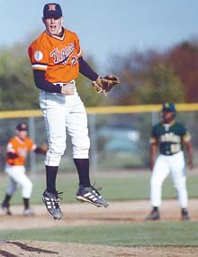 Baseball: Independence beats Triway 1-0 in district final